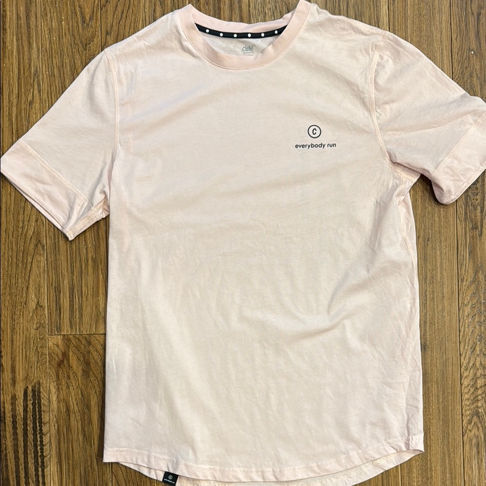 Ciele Athletics Pink Men's T-Shirt Size Medium